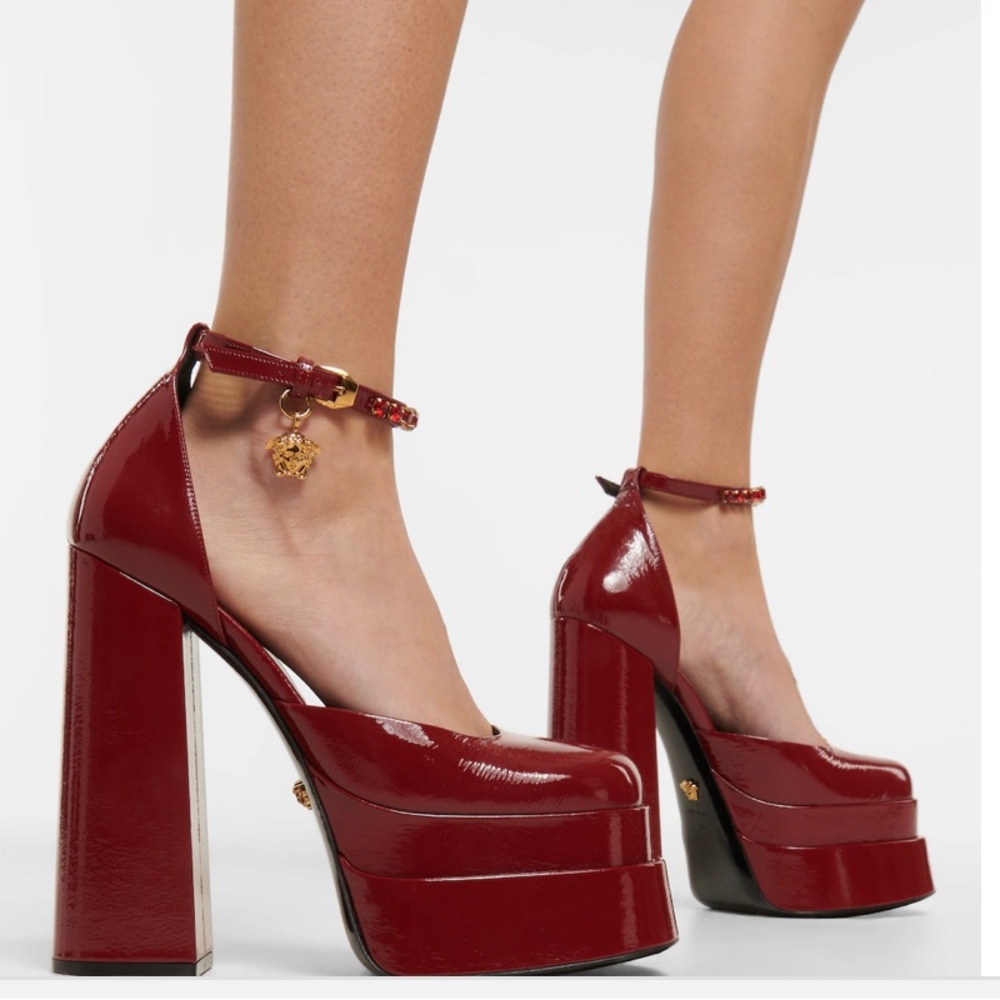 Versace Aevitas red platform pump